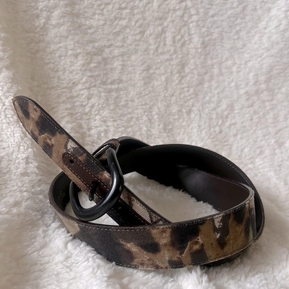 Mossy Oak belt. Size 38-40.